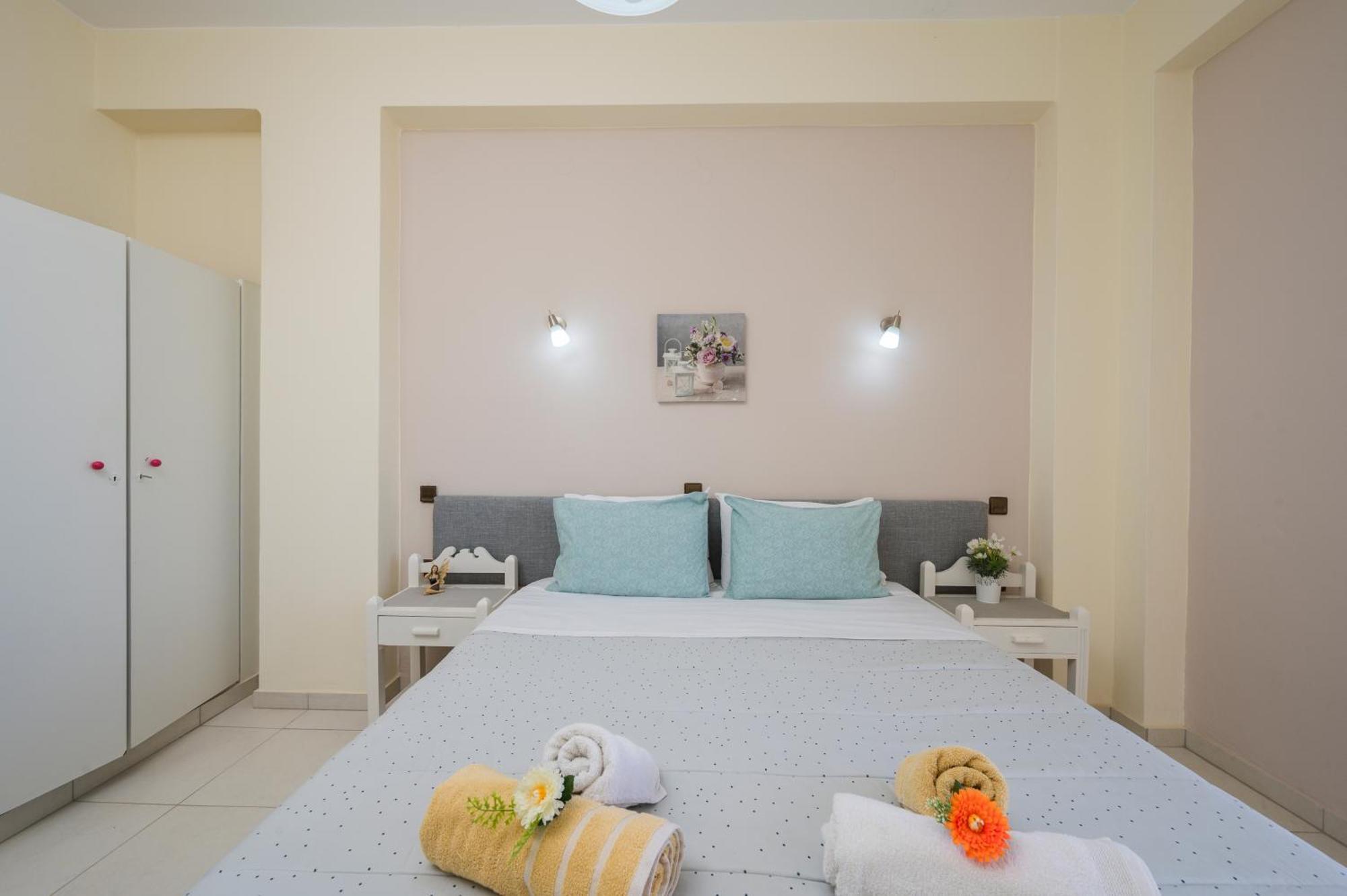 Elita Beachfront Chania  Eksteriør billede